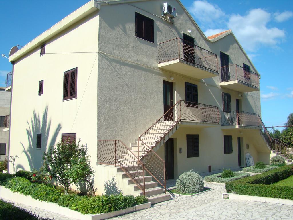 Apartment Macan Кавтат Екстериор снимка