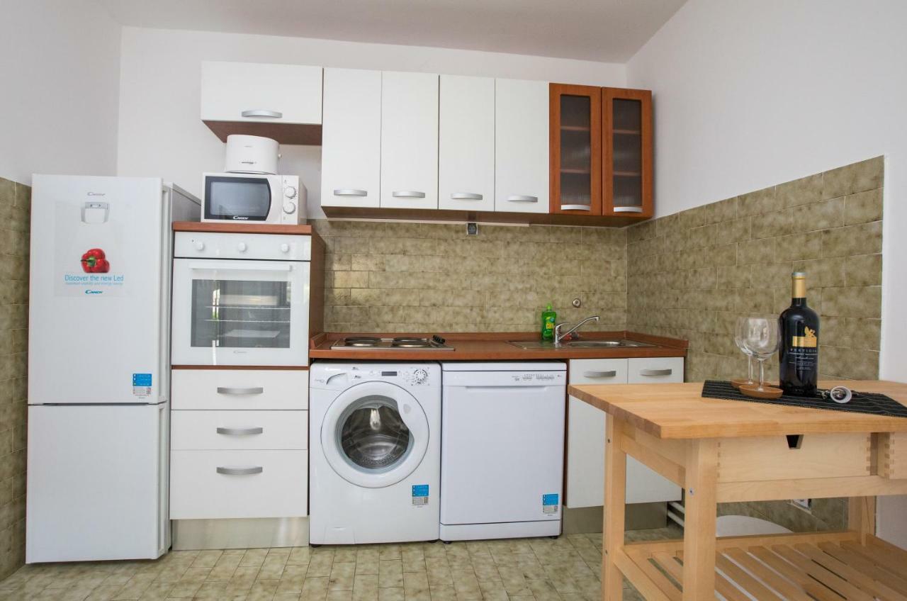 Apartment Macan Кавтат Екстериор снимка
